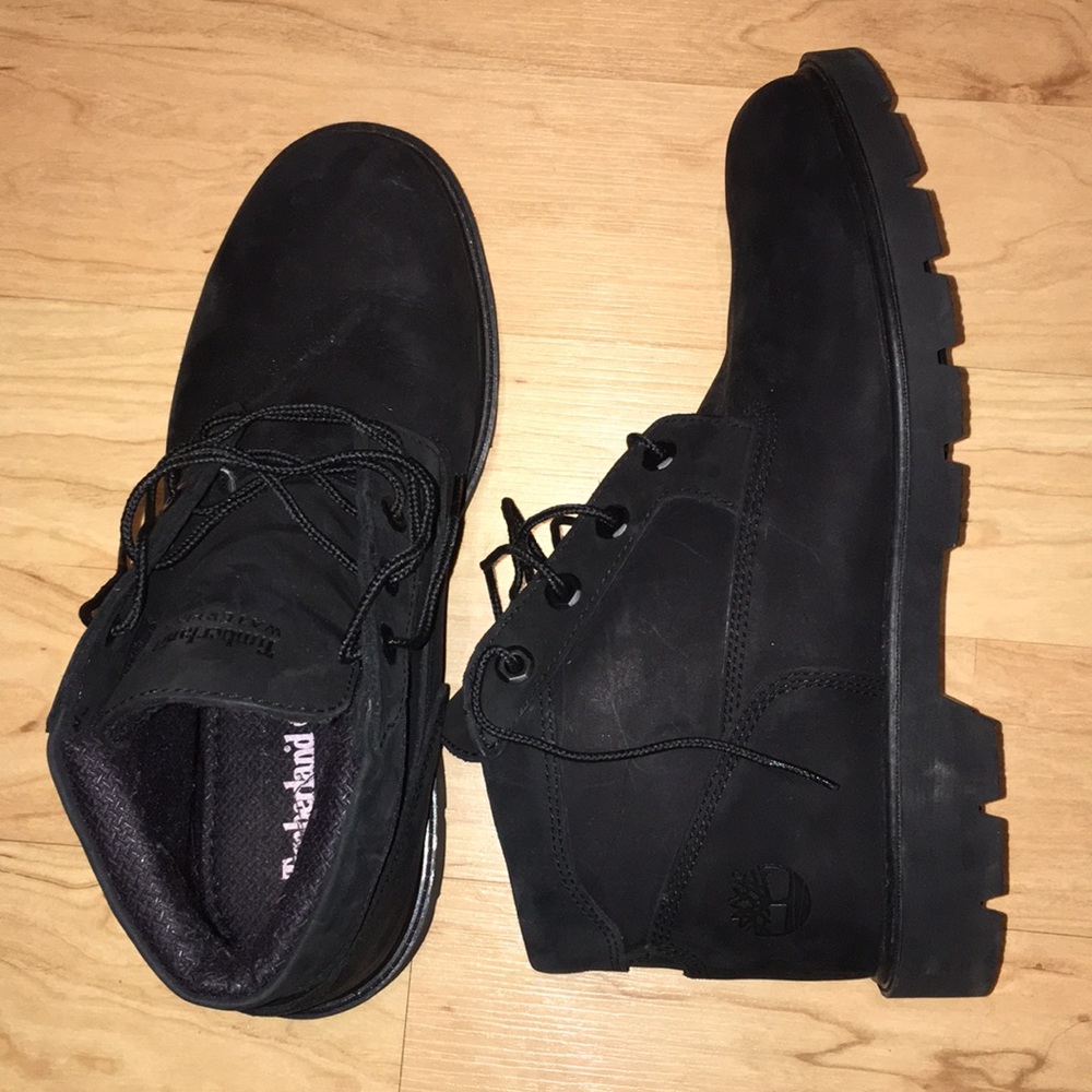 Black timberland boots